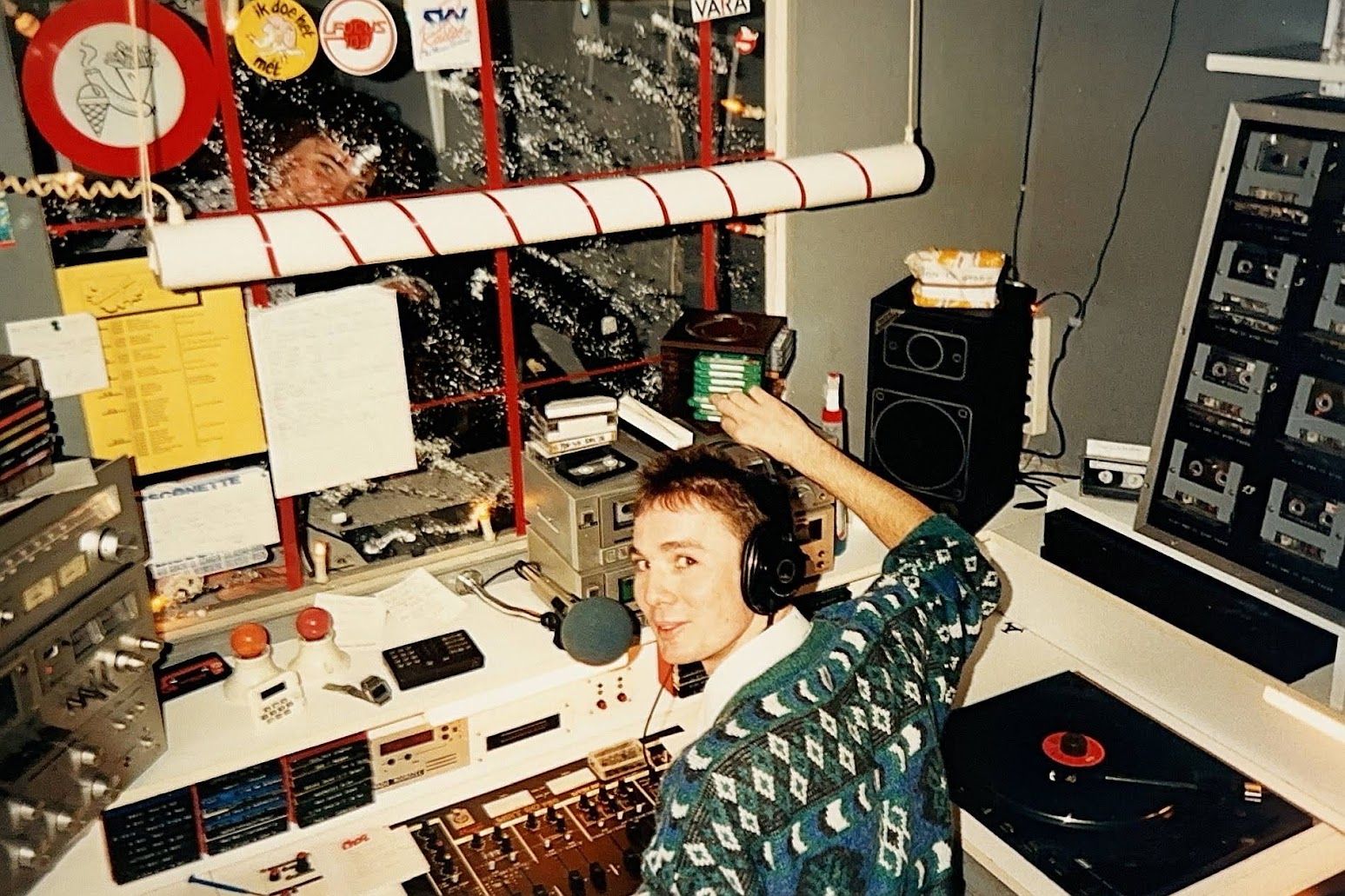 Radio Noordzee 103.8MHz, Egmond aan Zee (1990)